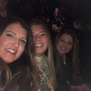 Meet your Posher, Alisa